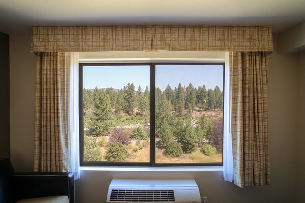 Images Oxford Suites Spokane Valley