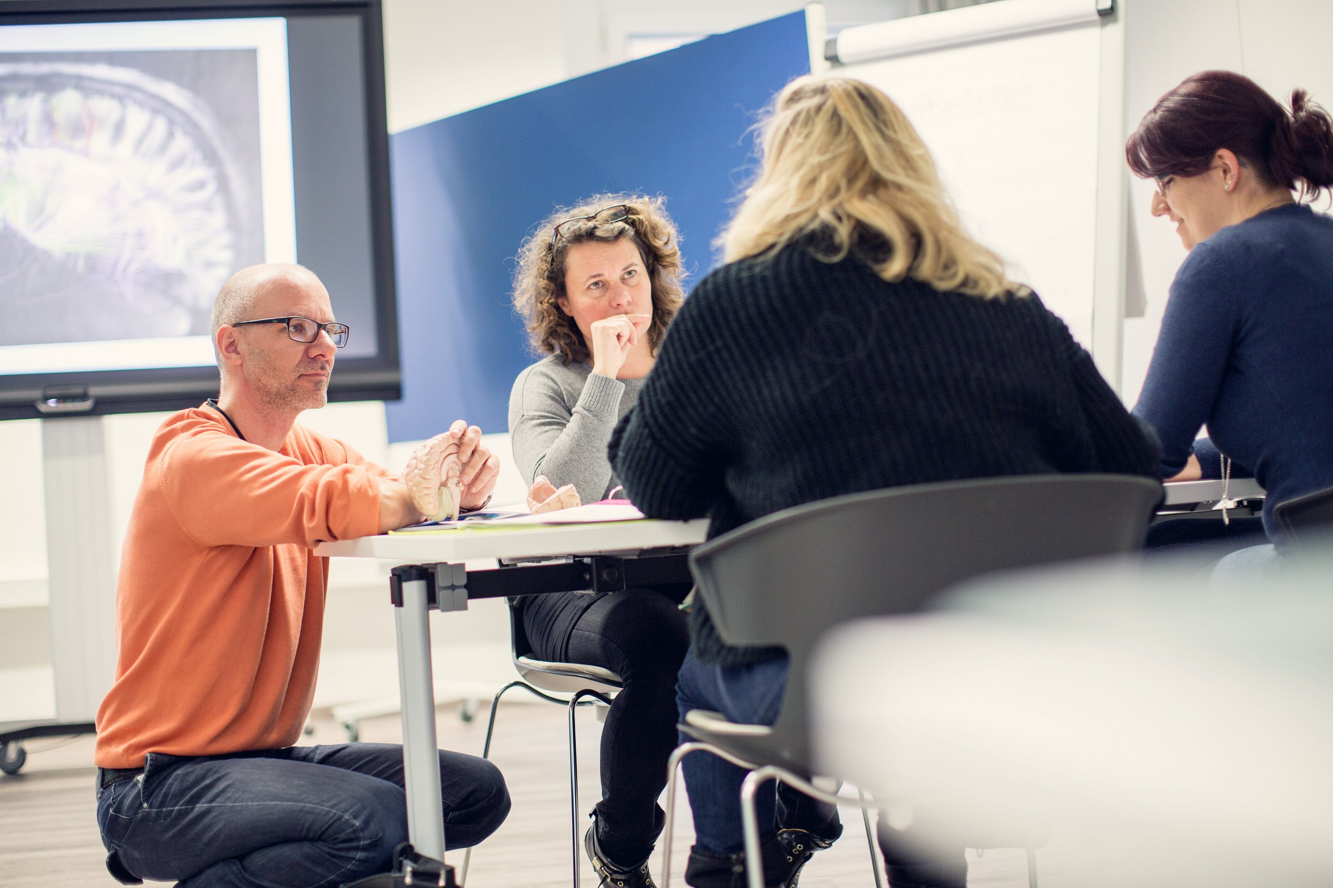 NHK Campus/Institut für Integrative Naturheilkunde, Militärstrasse 90 in Zürich