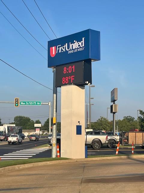 First United Bank - Sapulpa - exterior bank sign