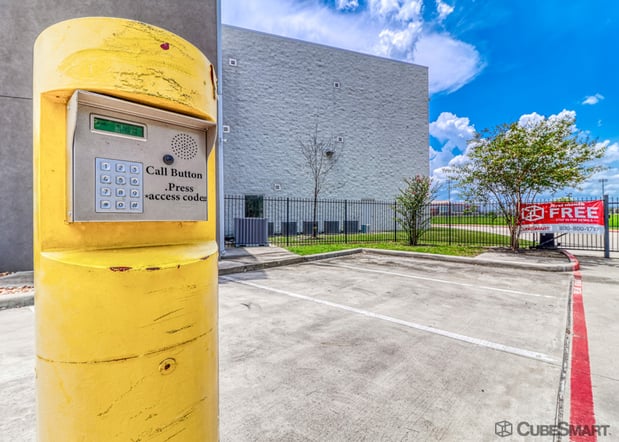 Images CubeSmart Self Storage