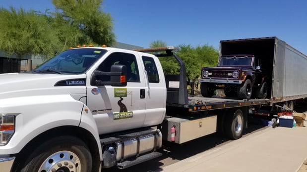 Images Freeway Towing & Storage North Phoenix