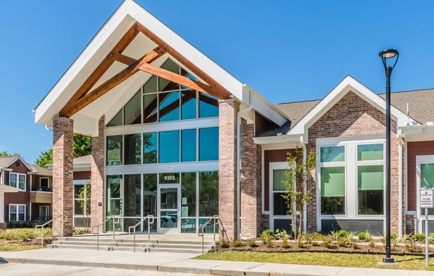 Images Lakecrest Village