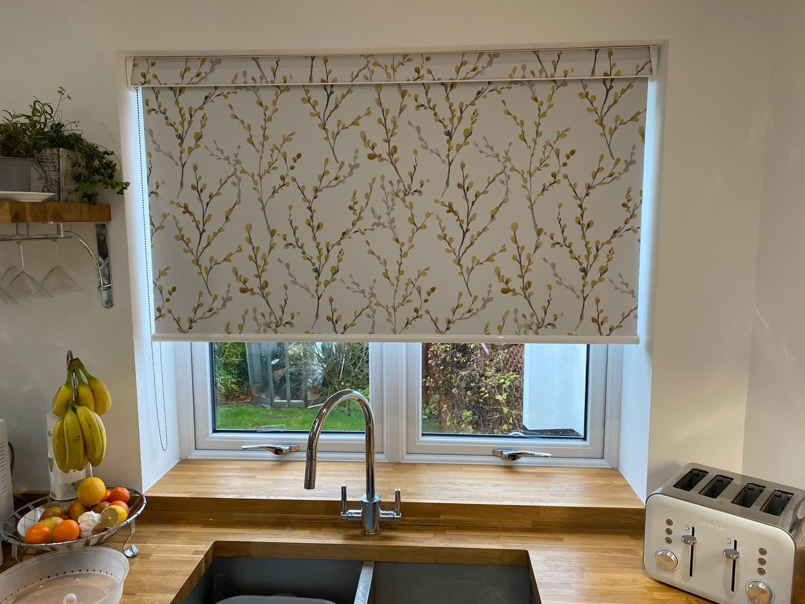 Surrey Blind & Curtain Co Ltd Croydon 01689 843669