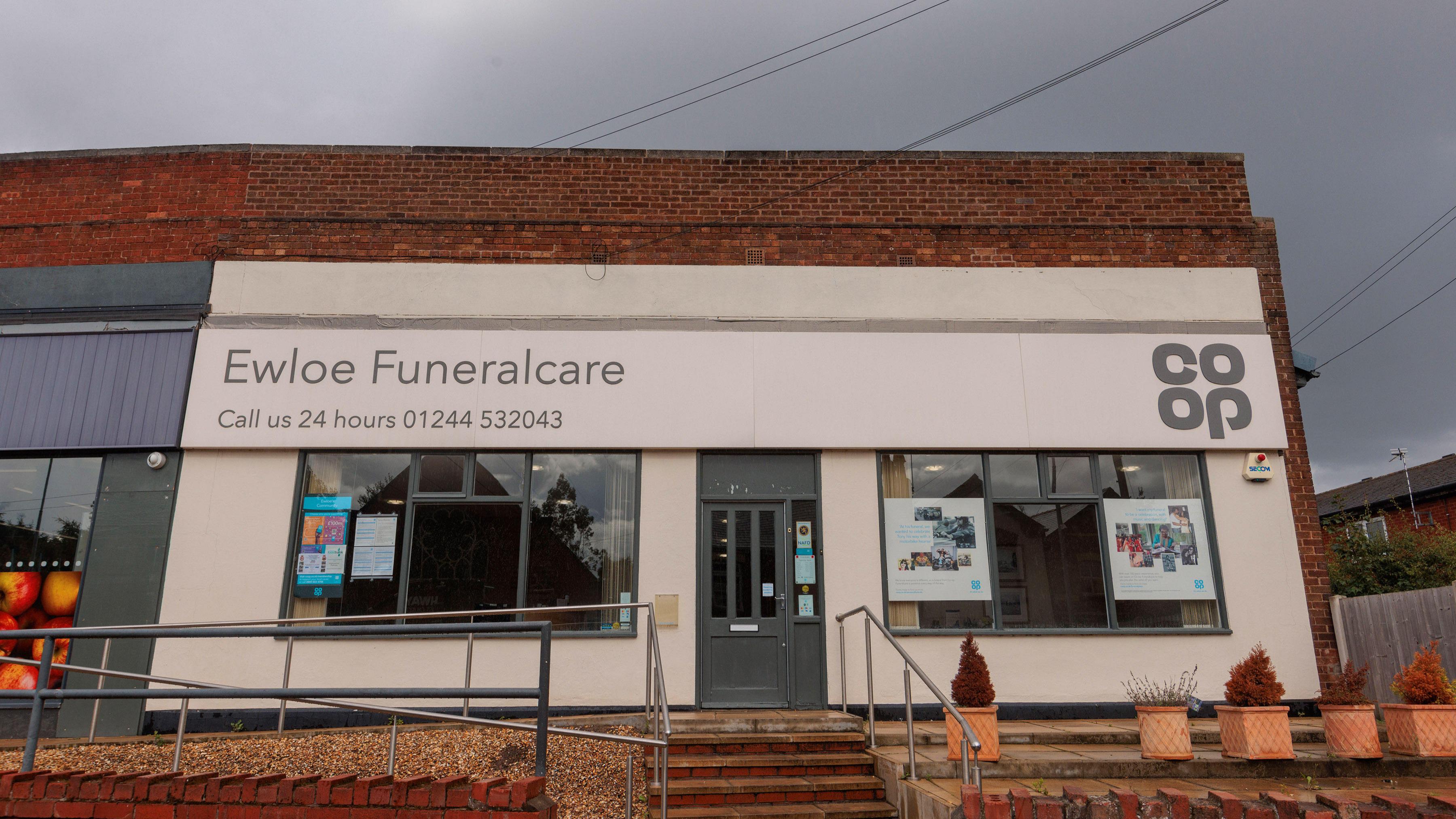 Images Ewloe Funeralcare