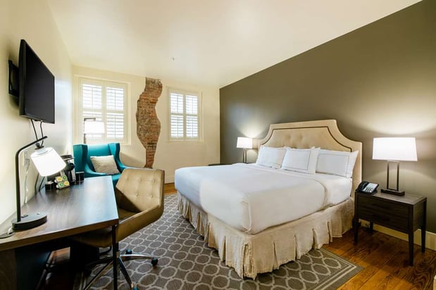 Images Hotel Florence, Tapestry Collection by Hilton