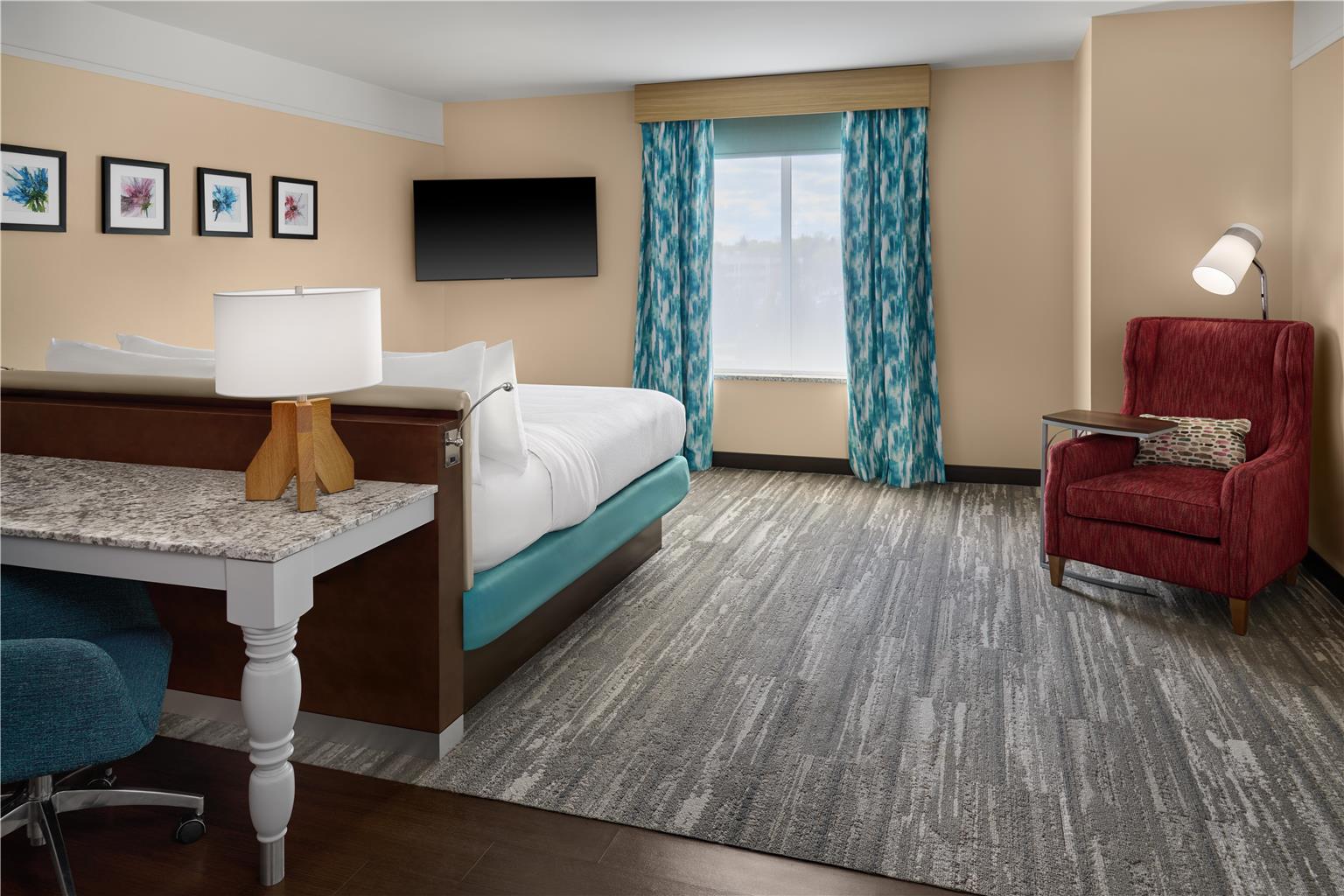 Guest room