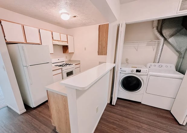 Images Madison Grove Townhomes
