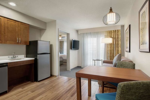 Images Homewood Suites by Hilton Kansas City-Airport