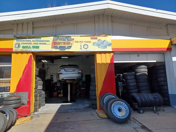 Images Richard's Tire Shop