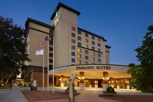 Images Embassy Suites by Hilton Lincoln