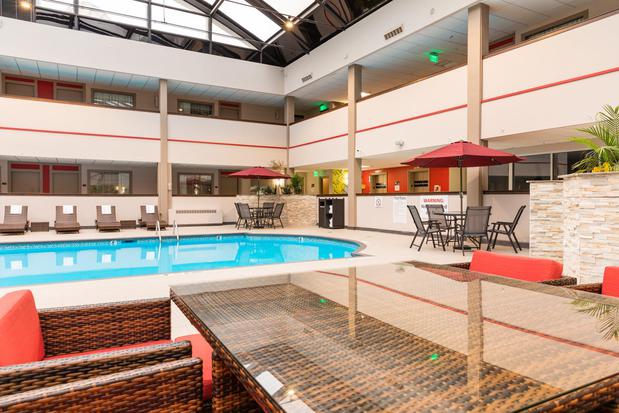 Images Holiday Inn Brookfield - ​​milwaukee, an IHG Hotel