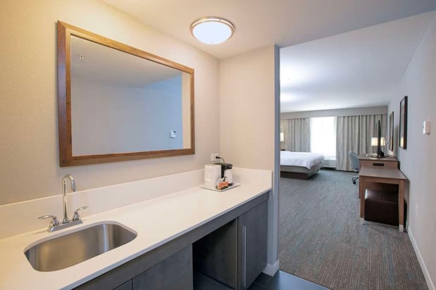 Images Hampton Inn & Suites Cincinnati / Kenwood