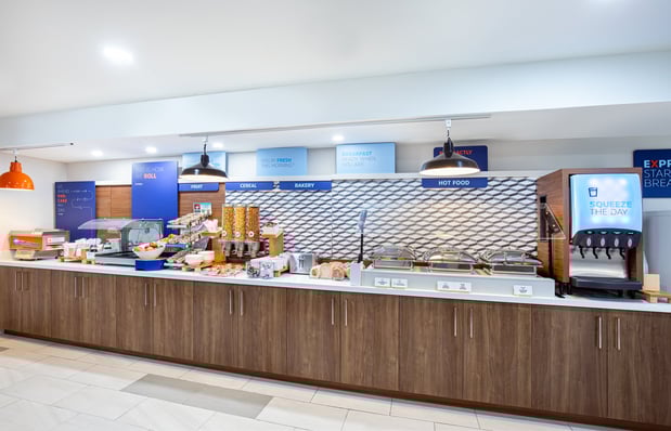 Images Holiday Inn Express & Suites Birmingham - Inverness 280 by IHG