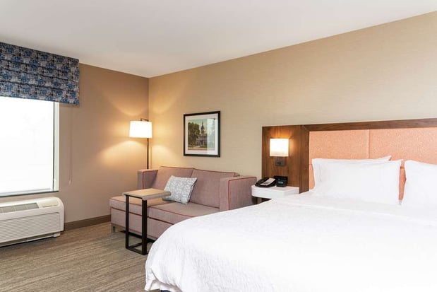 Images Hampton Inn & Suites by Hilton Marshalltown