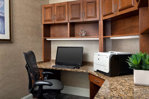Images Hilton Garden Inn Knoxville West/Cedar Bluff