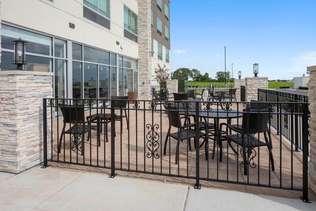 Images Holiday Inn Express & Suites Bourbonnais East - Bradley by IHG