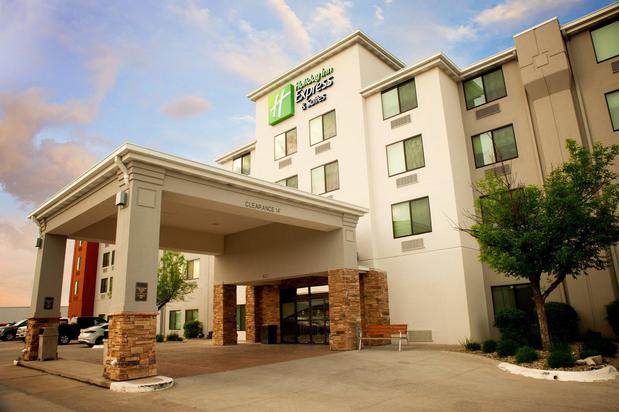 Images Holiday Inn Express & Suites Norfolk, an IHG Hotel