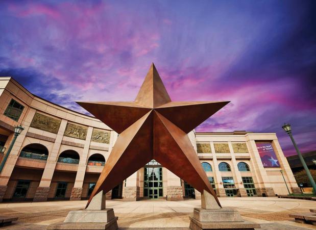 Images Holiday Inn Express & Suites Austin North Central by IHG