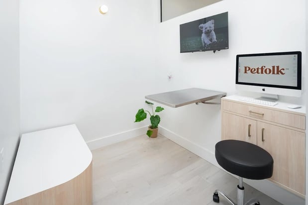 Images Petfolk Veterinary & Urgent Care - Ballantyne