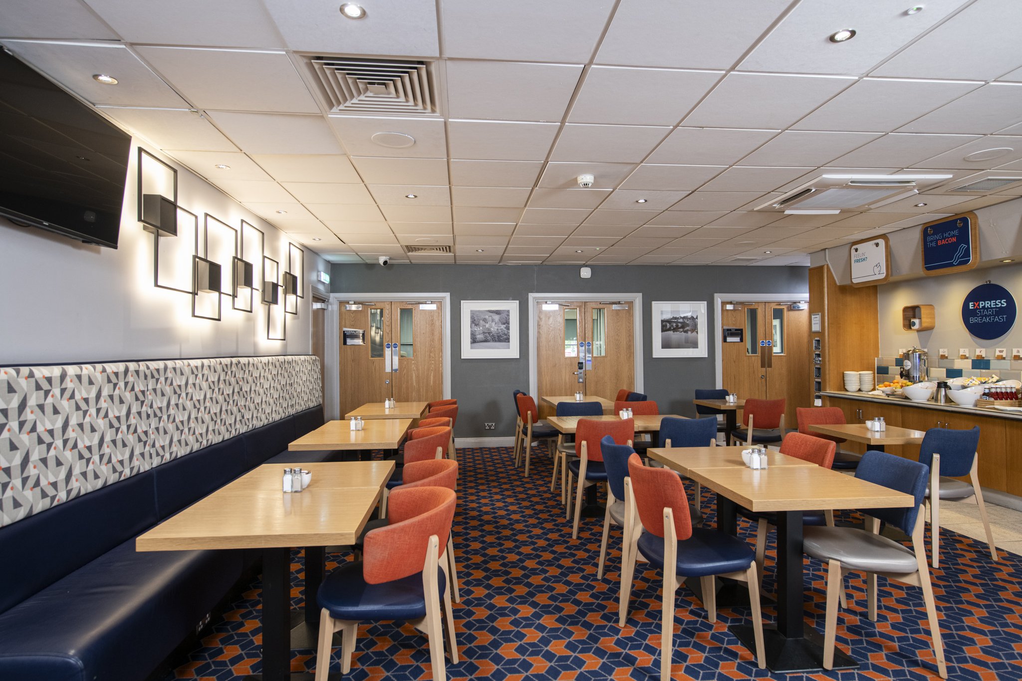 Images Holiday Inn Express Perth by IHG