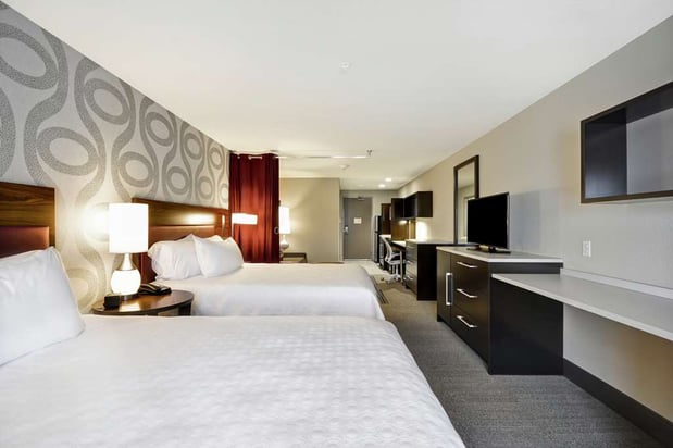 Images Home2 Suites by Hilton KCI Airport