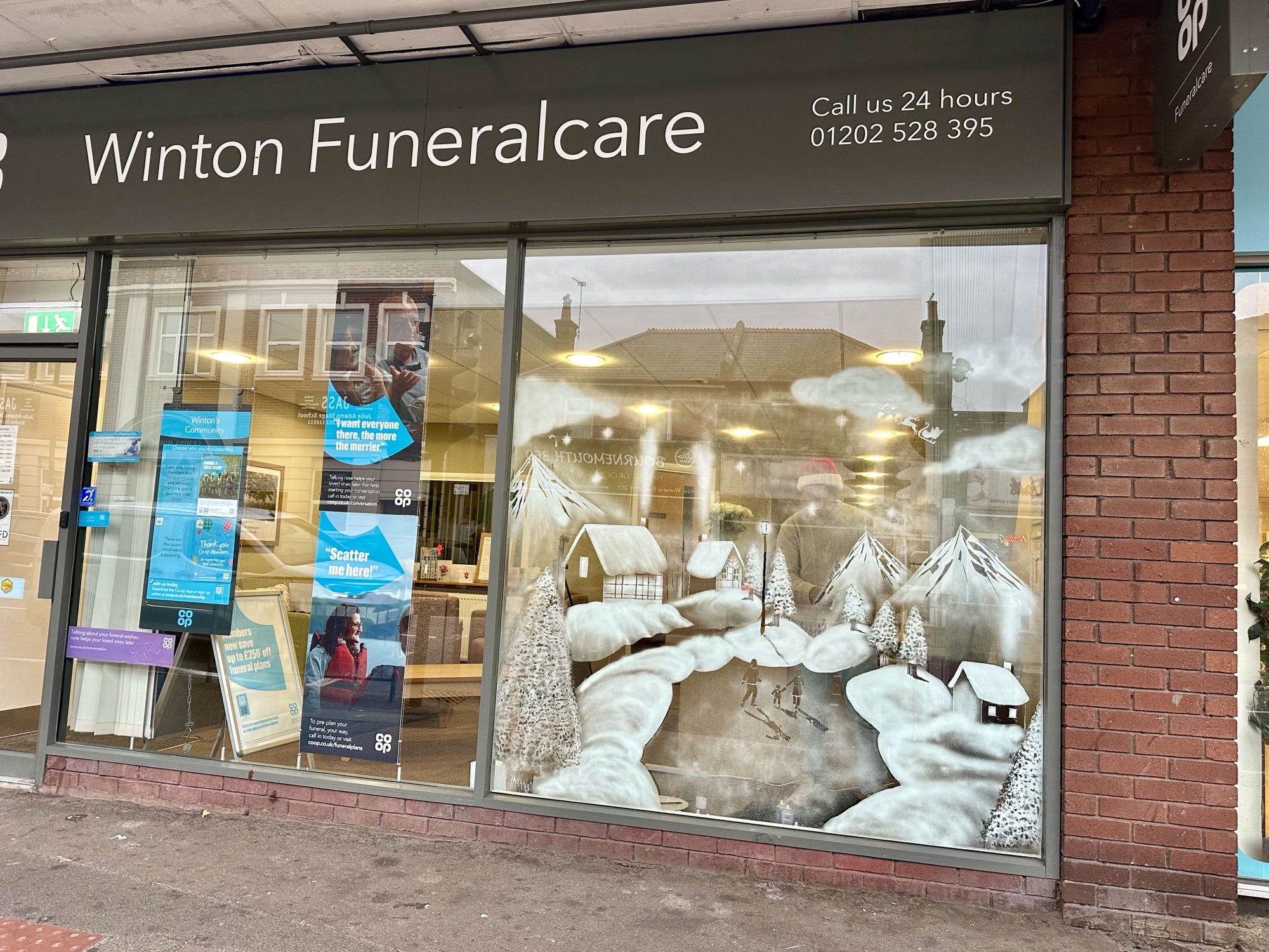Images Co-op Funeralcare, Winton