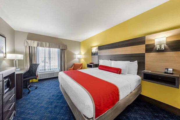 Images Best Western Plus Midwest City Inn & Suites