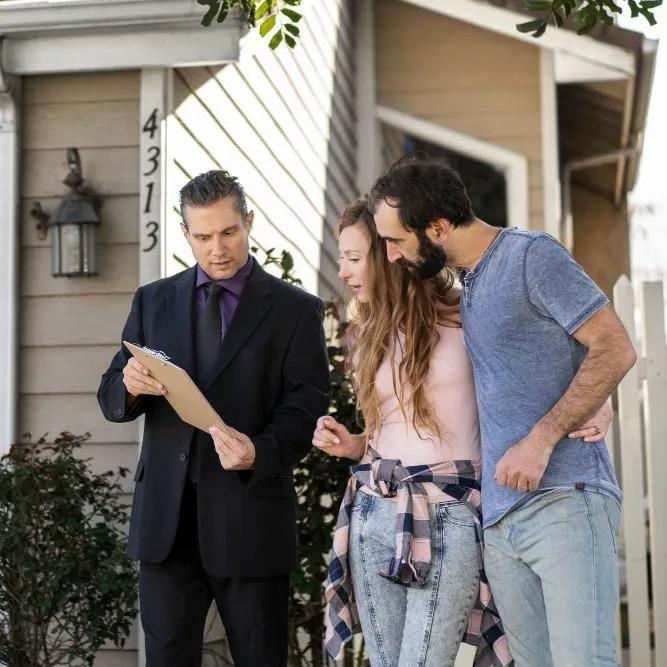 Images Selling House Brokers