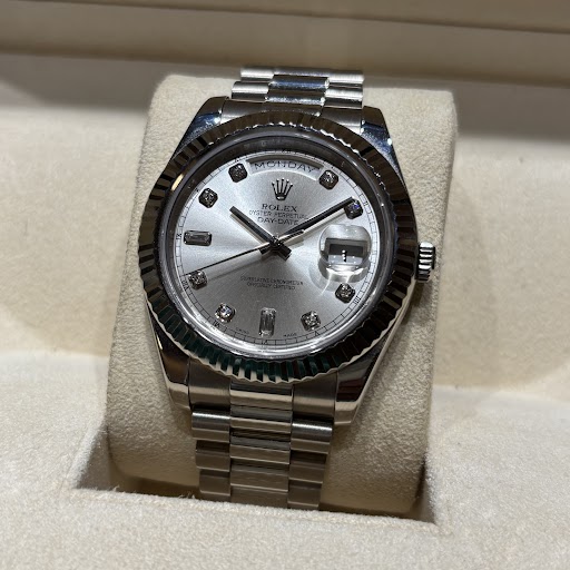 Images KOMEHYO（コメ兵）買取センター宮崎山形屋