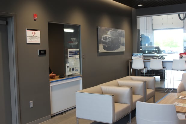 Images Russ Darrow Nissan of West Bend Service Center