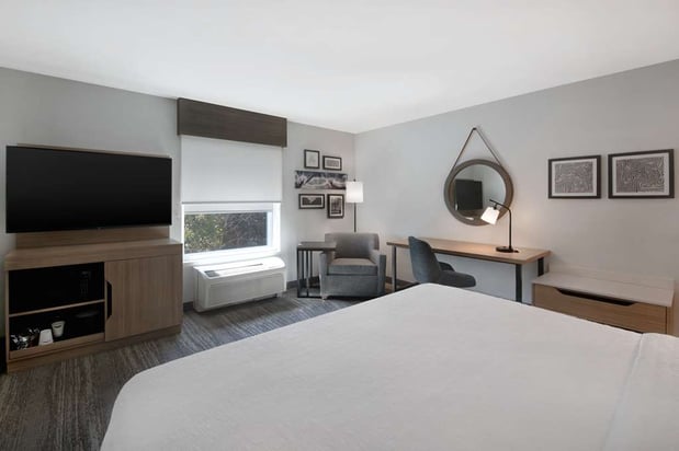 Images Hampton Inn Anderson/ Alliance Business Park