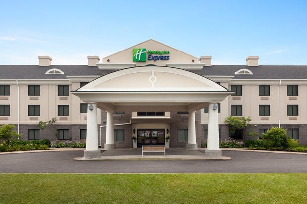 Images Holiday Inn Express Syracuse Airport by IHG