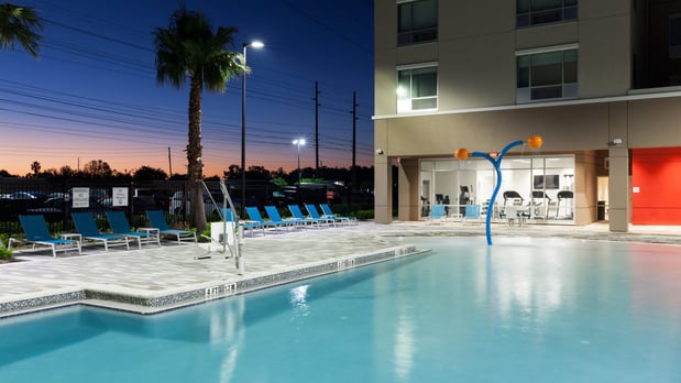 Images Holiday Inn Express & Suites Orlando at Seaworld by IHG