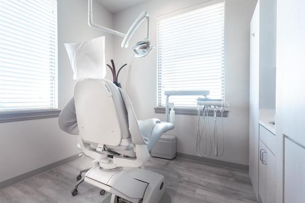 Images The Right Dentist: Jeffrey Minth DDS