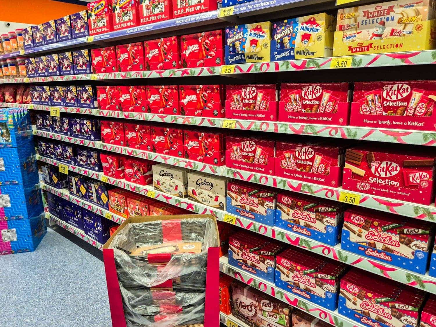 Images B&M Home Store with Garden Centre