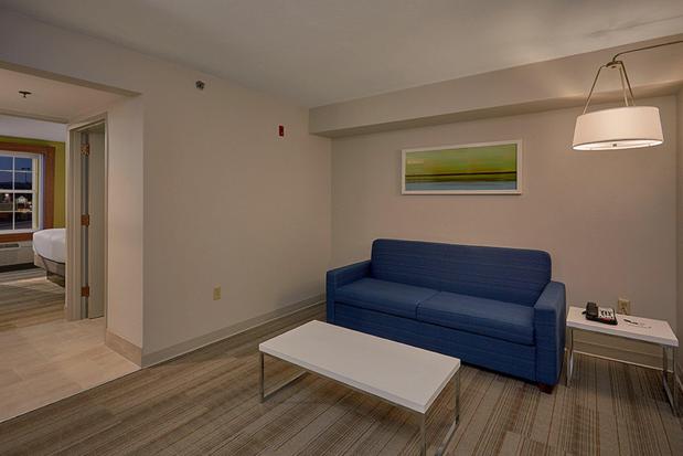 Images Holiday Inn Express & Suites Pigeon Forge - Sevierville, an IHG Hotel
