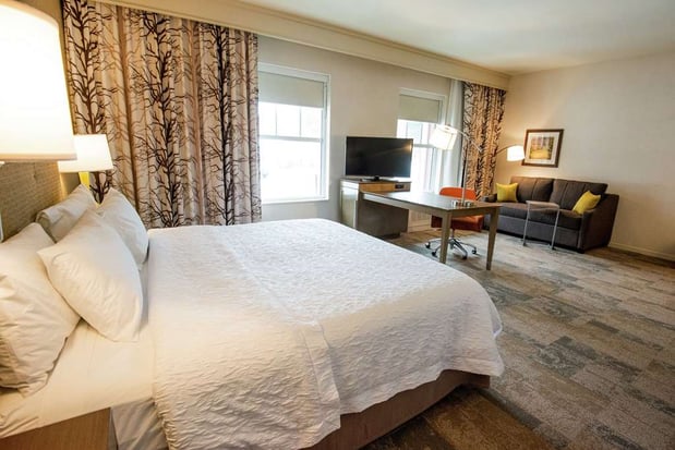 Images Hampton Inn & Suites Manchester