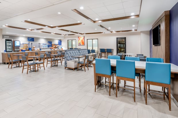 Images Holiday Inn Express & Suites Cheyenne by IHG