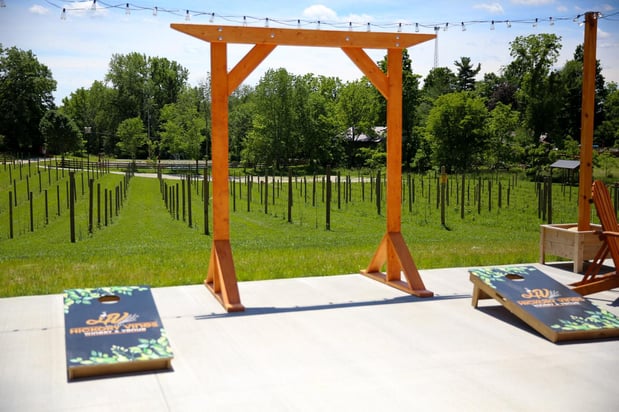 Images Hickory Vines Winery and Venue