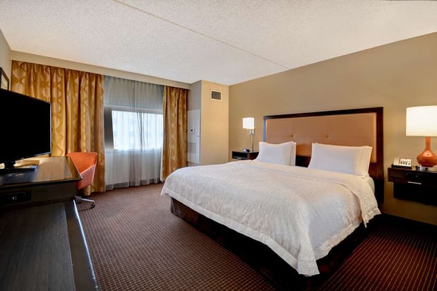 Images Hampton Inn NY-JFK