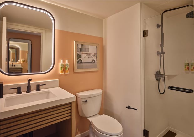 Images The Ambassador Hotel of Waikiki, Tapestry Collection by Hilton