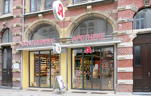 Schützenhof-Apotheke Luh Apotheken OHG, Langgasse 11 in Wiesbaden