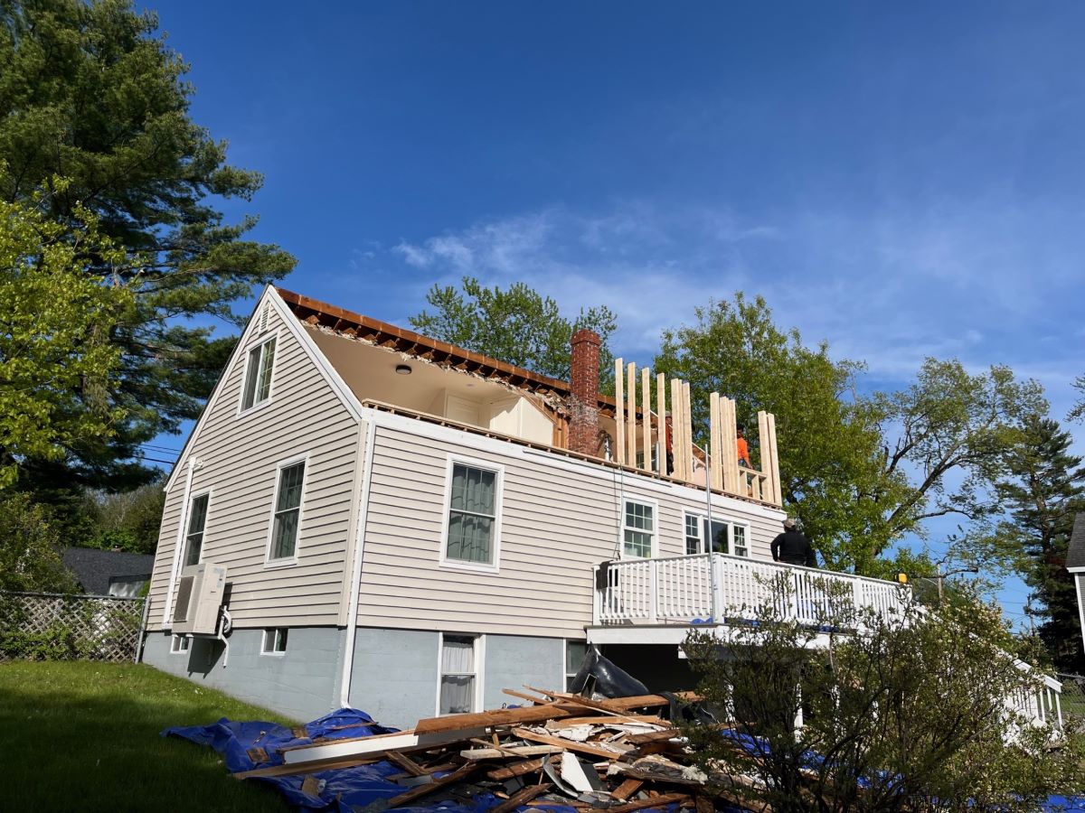 M & Son Construction Image