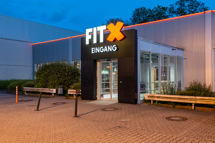 FitX Fitnessstudio, Hörder Phönixseeallee 108 in Dortmund