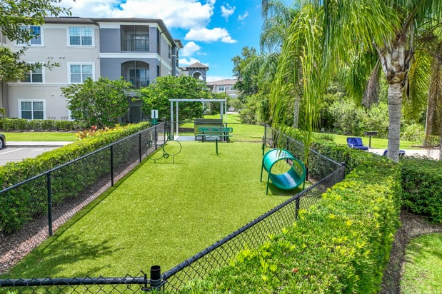 Images Reserves at Alafaya Apartments