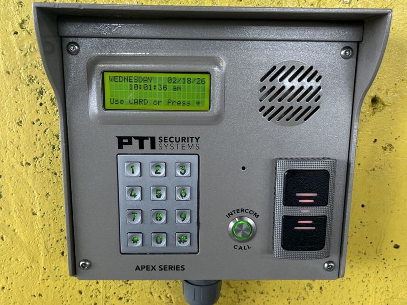 Extra Space Storage Image