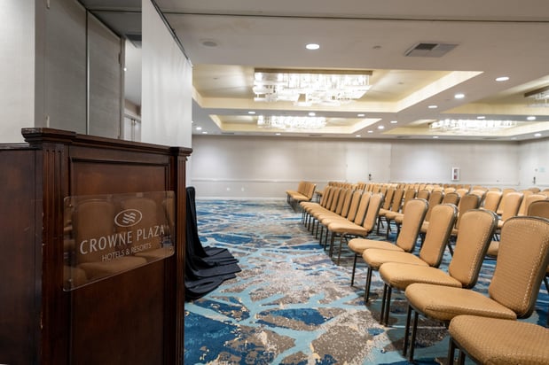 Images Crowne Plaza Ventura Beach by IHG