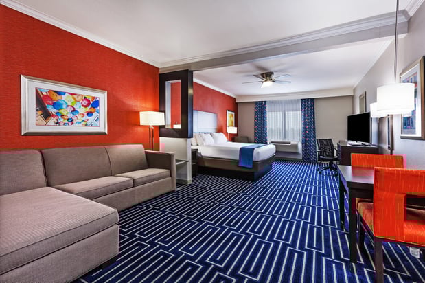 Images Holiday Inn Express & Suites Houston East by IHG