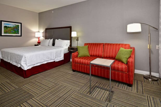 Images Hampton Inn & Suites Fredericksburg