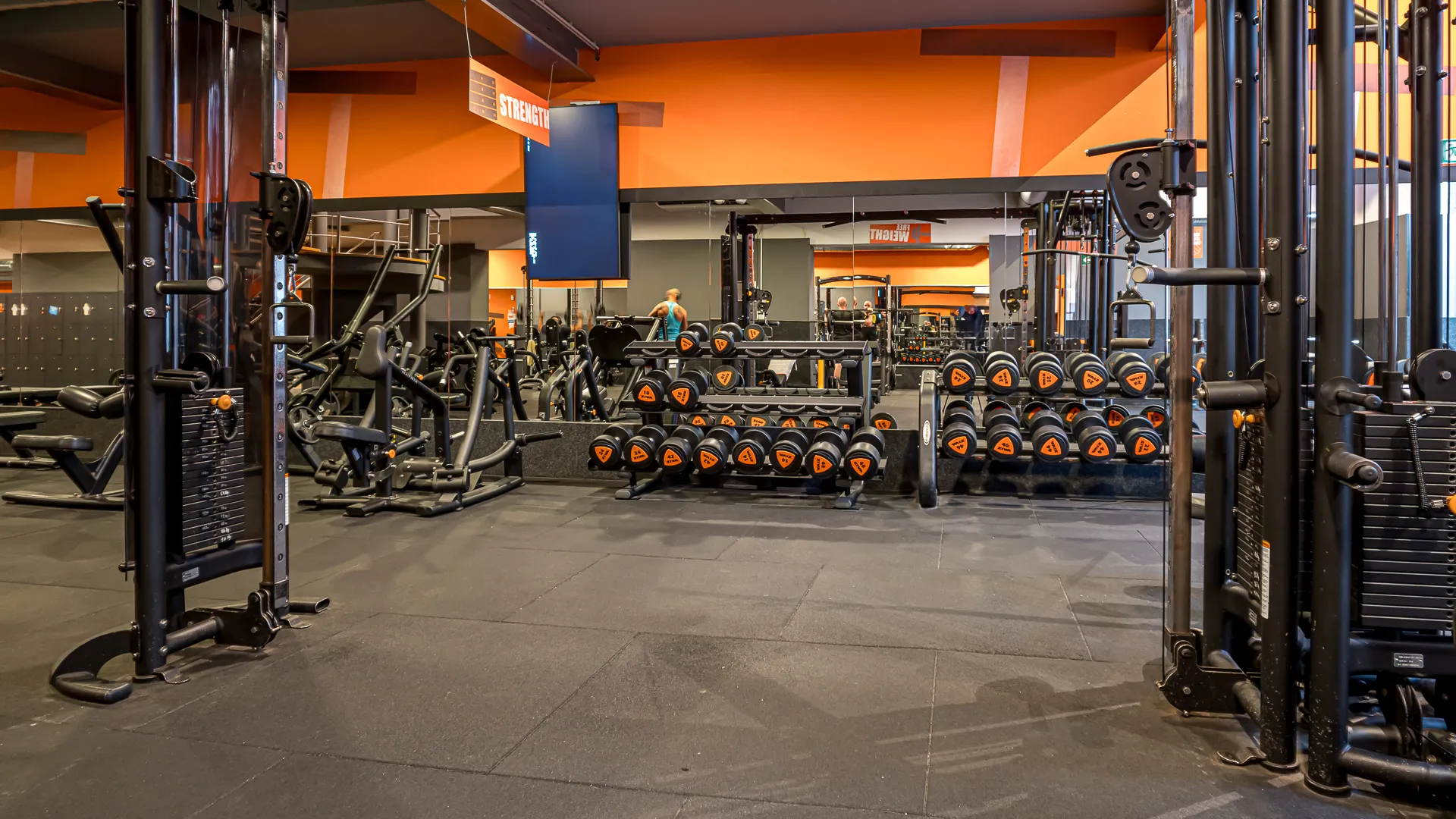 Images Basic-Fit 24/7